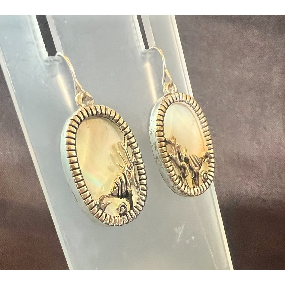 Artisan Mother Of Pearl Sea Life Earrings Vintage Style Oval Dangle Boho Coastal - Picture 4 of 9